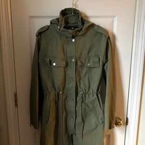 Trench style light weight coat